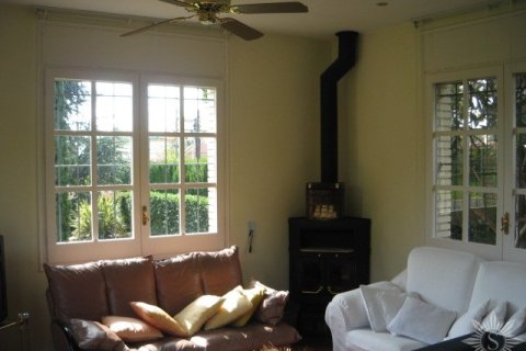 Купить виллу в Барселона, Испания с 3 спальни, 420м², № 884 - фото 3