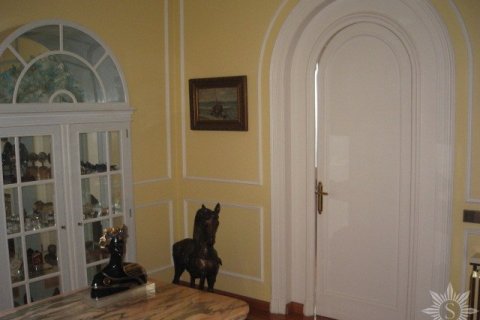 Купить виллу в Барселона, Испания с 3 спальни, 420м², № 884 - фото 14