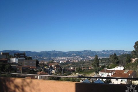 Купить виллу в Барселона, Испания с 3 спальни, 297м², № 888 - фото 17