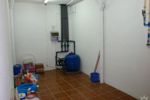 Купить виллу в Барселона, Испания с 4 спальни, 300м², № 883 - фото 21