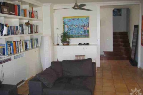 Купить виллу в Барселона, Испания с 4 спальни, 220м², № 887 - фото 18