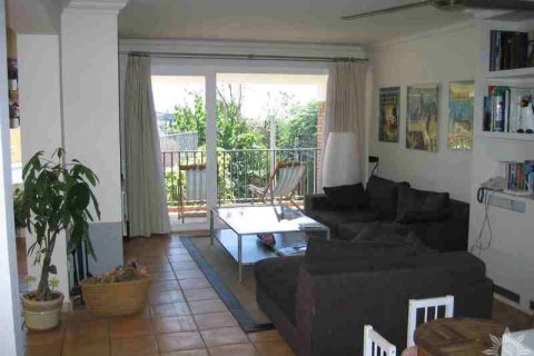 Купить виллу в Барселона, Испания с 4 спальни, 220м², № 887 - фото 24