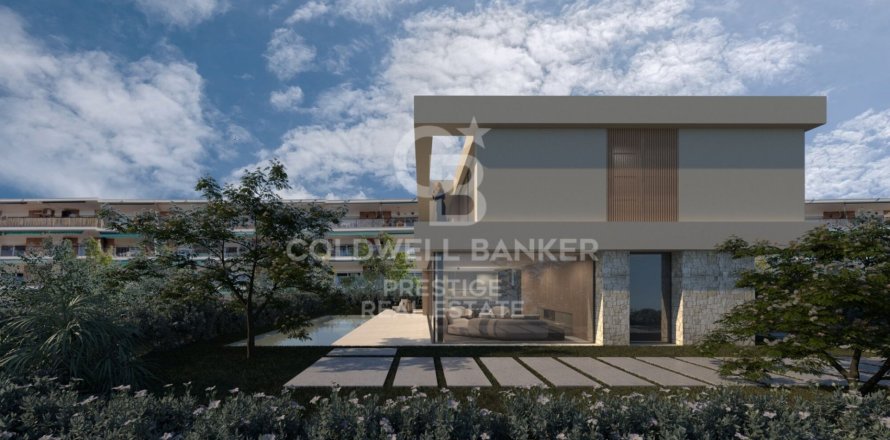 6 bedrooms house for sale in Premia De Mar, Barcelona, Catalonia, Spain № 5926