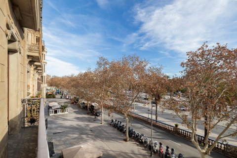 3 bedrooms apartment for sale in Barcelona, Catalonia, Spain № 6234