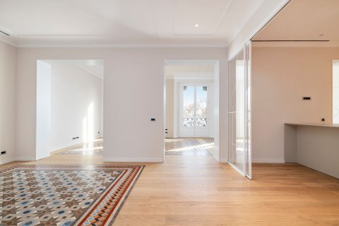 3 bedrooms apartment for sale in Barcelona, Catalonia, Spain № 6234 - photo 24