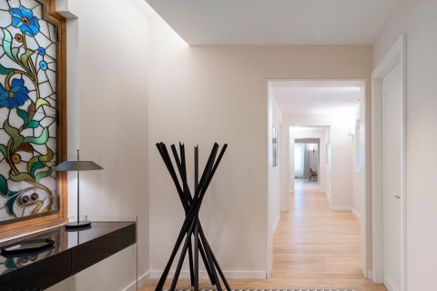 3 bedrooms apartment for sale in Barcelona, Catalonia, Spain № 6235 - photo 20