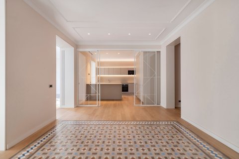 Купить квартиру в Барселона, Испания с 4 комнаты, 183м², № 6232 - фото 7