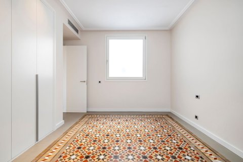 Купить квартиру в Барселона, Испания с 4 комнаты, 183м², № 6233 - фото 22