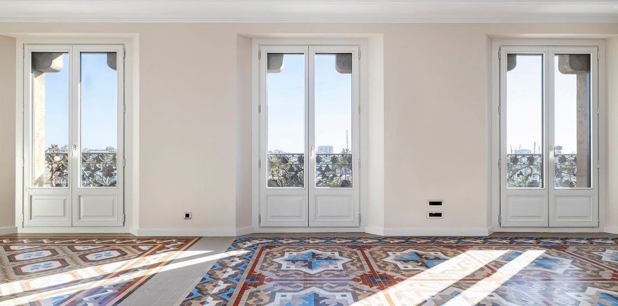 Квартира с 3 спальнями в Барселоне, Каталония, Испания № 6233