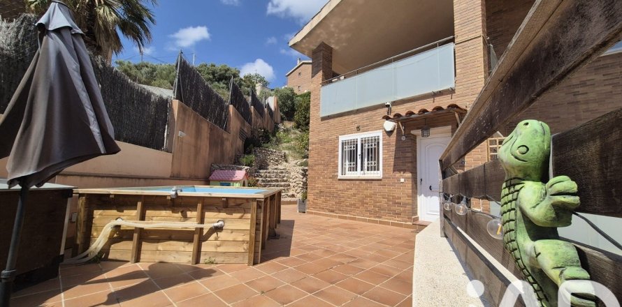 4 bedrooms house for sale in Cubelles, Barcelona, Catalonia, Spain № 7350