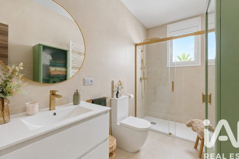 3 bedrooms apartment for sale in Salou, Tarragona, Catalonia, Spain № 7352 - photo 17