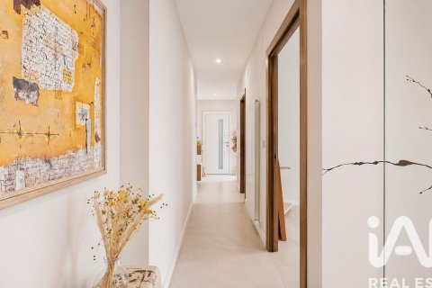 3 bedrooms apartment for sale in Salou, Tarragona, Catalonia, Spain № 7352 - photo 21
