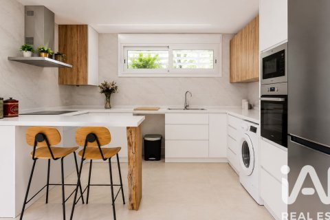 3 bedrooms apartment for sale in Salou, Tarragona, Catalonia, Spain № 7352 - photo 10