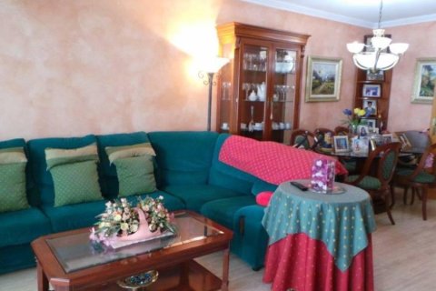 Купить виллу в Бадалона, Испания с 3 спальни, 314м², № 1191 - фото 13