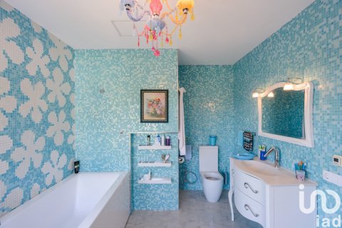 4 bedrooms house for sale in Lloret de Mar, Girona, Catalonia, Spain № 4985 - photo 22