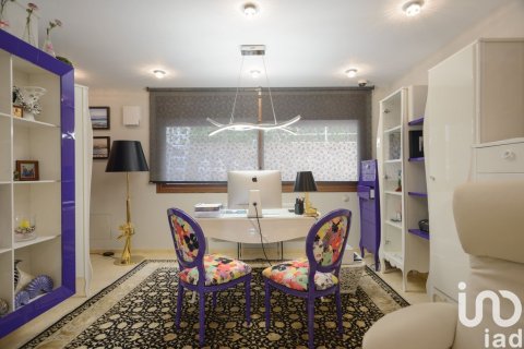 4 bedrooms house for sale in Lloret de Mar, Girona, Catalonia, Spain № 4985 - photo 7