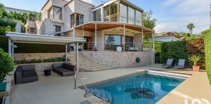 4 bedrooms house for sale in Lloret de Mar, Girona, Catalonia, Spain № 4985