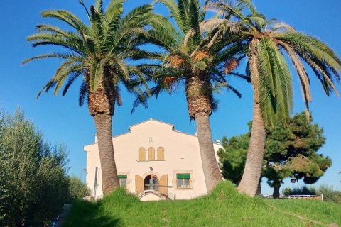3 bedrooms castles for sale in Torredembarra, Tarragona, Catalonia, Spain № 4983