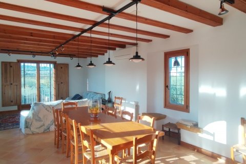 3 bedrooms castles for sale in Torredembarra, Tarragona, Catalonia, Spain № 4983 - photo 12