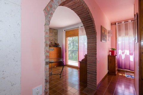 Купить дом в Корбера-де-Льобрегат, Испания с 5 спален, 247м², № 1940 - фото 8