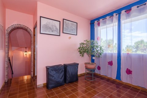 Купить дом в Корбера-де-Льобрегат, Испания с 5 спален, 247м², № 1940 - фото 17