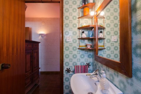 Купить дом в Корбера-де-Льобрегат, Испания с 5 спален, 247м², № 1940 - фото 5