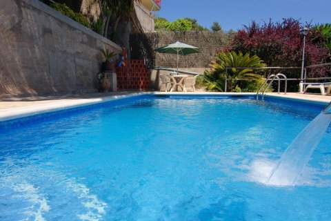 Купить дом в Корбера-де-Льобрегат, Испания с 5 спален, 247м², № 1940 - фото 27