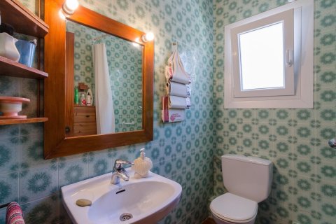 Купить дом в Корбера-де-Льобрегат, Испания с 5 спален, 247м², № 1940 - фото 4