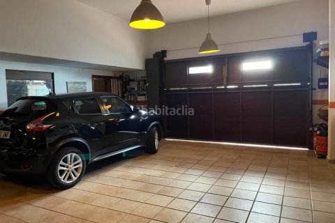 Купить дом в Оливелла, Испания с 5 спален, 510м², № 1938 - фото 27