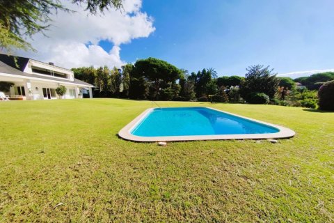 Вилла с 9 спальнями в Сан-Андреу-де-Льяванересе, Барселона, Каталония, Испания № 1939