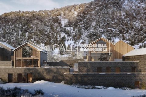 5 bedrooms villa for sale in Principado De Andorra (Ninguna Poblacion Tiene C.P.), Lleida, Catalonia, Spain № 5470 - photo 2