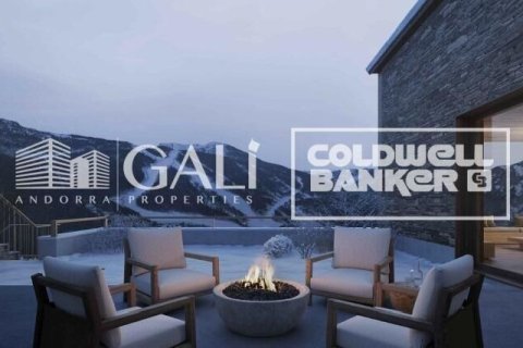 5 bedrooms villa for sale in Principado De Andorra (Ninguna Poblacion Tiene C.P.), Lleida, Catalonia, Spain № 5470 - photo 3