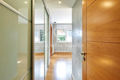 2 bedrooms apartment for sale in Barcelona, Catalonia, Spain № 5472 - photo 10