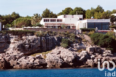 Купить дом в Л'Аметлья-де-Мар, Испания 764м², № 4860 - фото 8