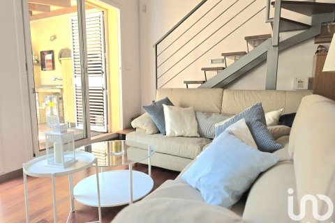 Купить дом в Сабадель, Испания с 4 спальни, 533м², № 4861 - фото 3