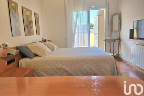 Купить дом в Сабадель, Испания с 4 спальни, 533м², № 4861 - фото 19