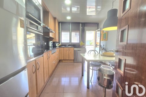 Купить дом в Сабадель, Испания с 4 спальни, 533м², № 4861 - фото 25