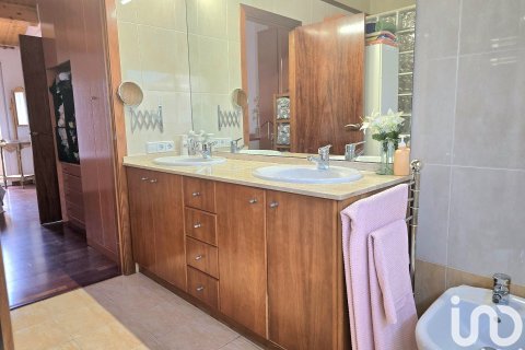 Купить дом в Сабадель, Испания с 4 спальни, 533м², № 4861 - фото 20