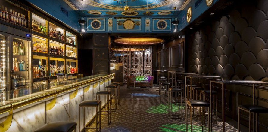 Коммерческая недвижимость 218м² в Эшампле, Барселона, Каталония, Испания № 1177