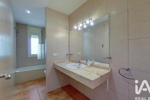 4 bedrooms house for rent in Roda de Berà, Tarragona, Catalonia, Spain № 7585 - photo 18