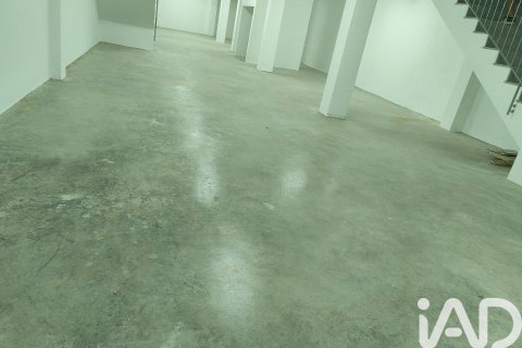 Снять в аренду коммерческую недвижимость в Пинеда-де-Мар, Испания 322м², № 7586 - фото 8