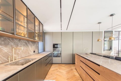 Купить дом в Сан-Андреу-де-Льяванерес, Испания с 6 комнат, № 1358 - фото 5