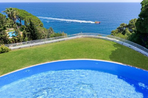 Купить дом в Льорет-де-Мар, Испания с 5 комнат, 412м², № 1359 - фото 19