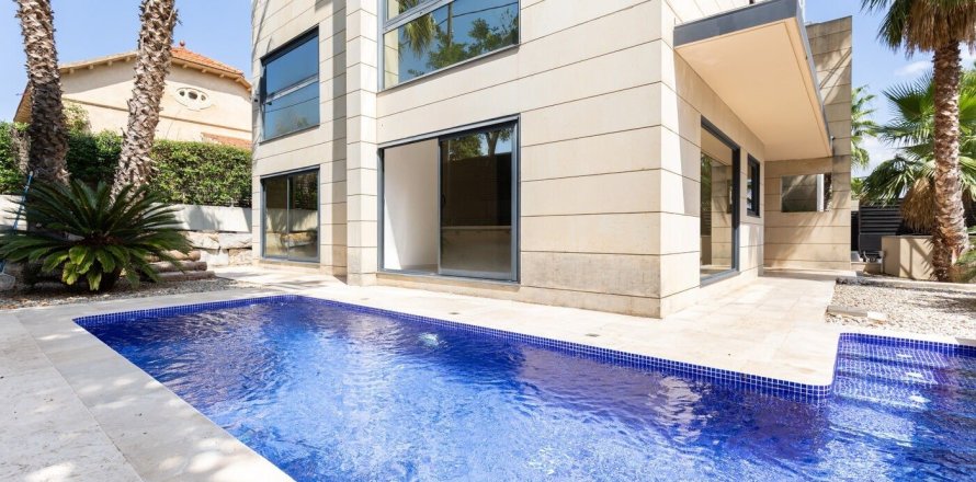 Дом с 4 спальнями в Сан-Кугат-дель-Вальесе, Барселона, Каталония, Испания № 1360