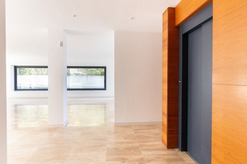 Купить дом в Сан-Кугат-дель-Вальес, Испания с 5 комнат, № 1360 - фото 13