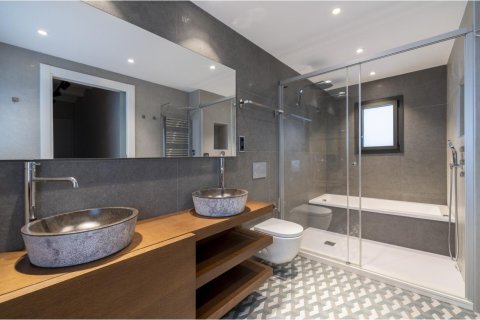 Купить дом в Льорет-де-Мар, Испания с 5 комнат, 239м², № 1356 - фото 12