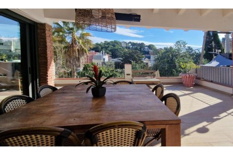 Купить дом в Льорет-де-Мар, Испания с 5 комнат, 239м², № 1356 - фото 2