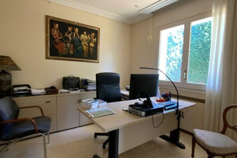 Купить дом в Сан-Висенс де Монтальт, Испания с 8 комнат, № 1355 - фото 28