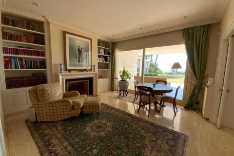 Купить дом в Сан-Висенс де Монтальт, Испания с 8 комнат, № 1355 - фото 2