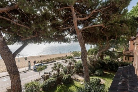 Купить дом в Сан-Висенс де Монтальт, Испания с 10 комнат, 1600м², № 1354 - фото 23